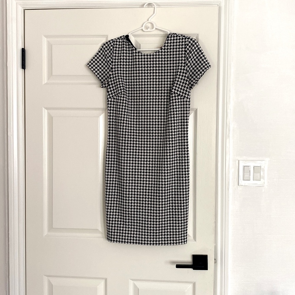 Michael by Michael kors small black and white dress